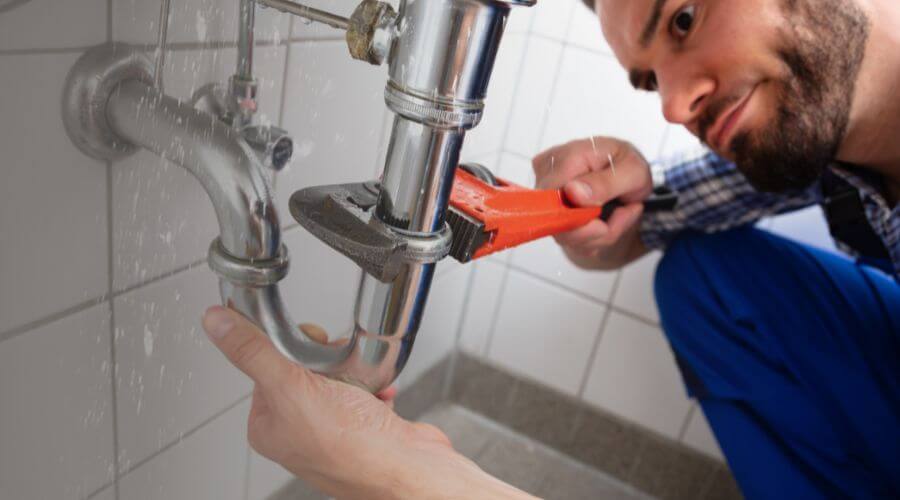 Professional same day plumber services in Leslie, MO